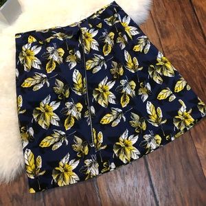 Risto leaf skirt NWT